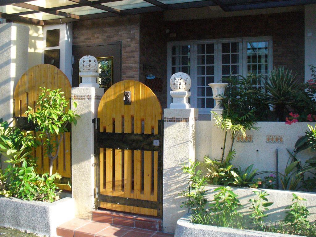 Bed and Breakfast Alongs Garden à Heng-ch'un Extérieur photo