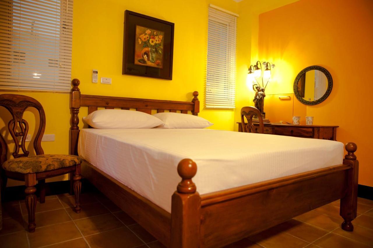 Bed and Breakfast Alongs Garden à Heng-ch'un Extérieur photo